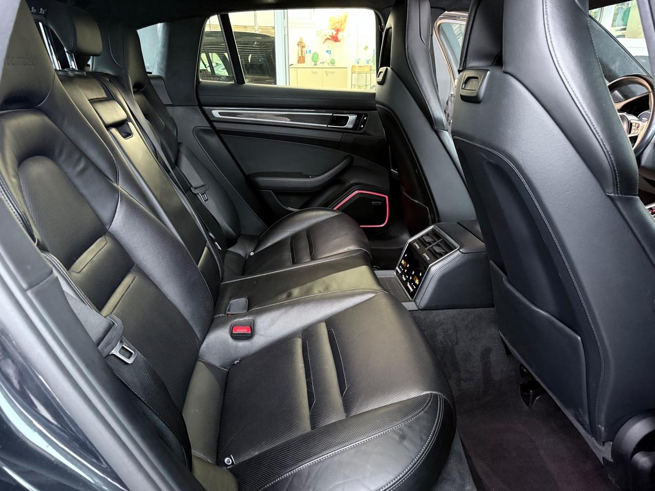 Porsche Panamera 4.0 Turbo Sport Turismo