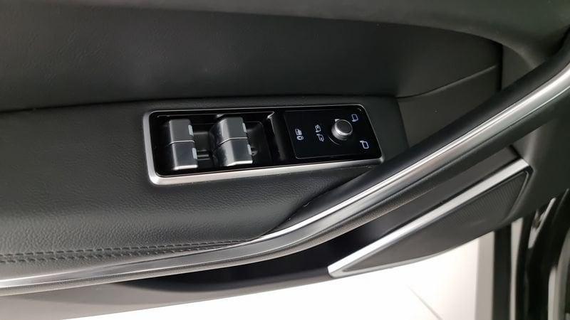 Jaguar F-Pace 2.0 D 163 CV AWD aut. SE