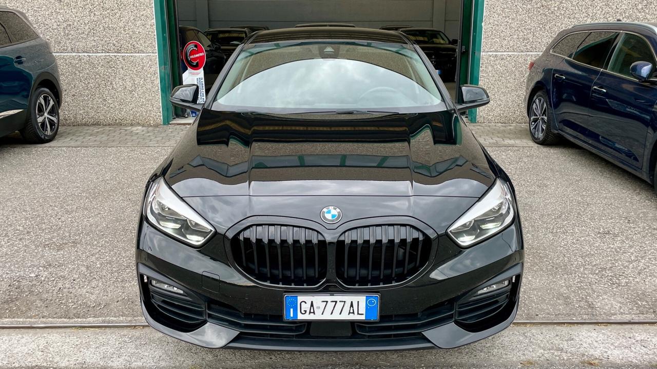 Bmw 116 116d 5p. Advantage LED