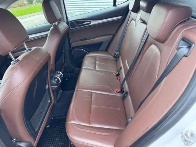 ALFA ROMEO Stelvio 2.2 Turbodiesel perla 210 CV AT8 Q4 Super 4x4 4WD