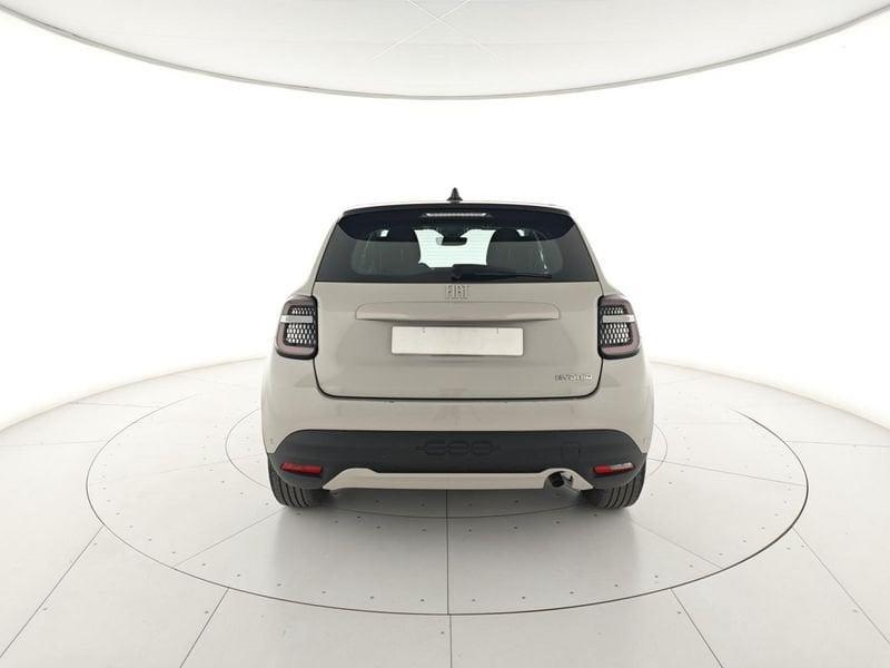 FIAT 600 Hybrid 110 CV DCT MHEV