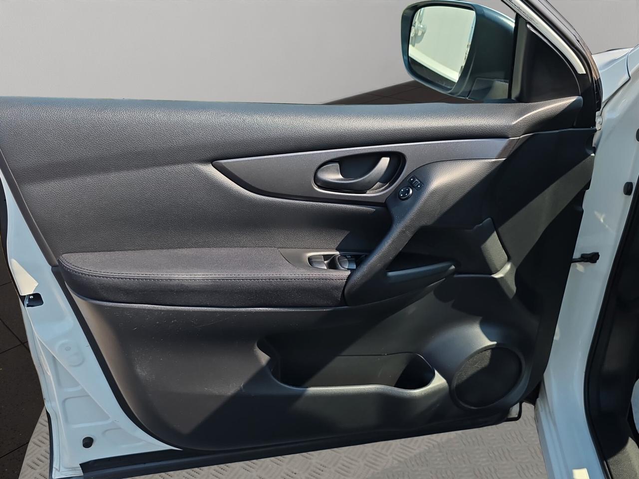 Nissan Qashqai 1.5 dCi Visia NEOPATENTATI OK
