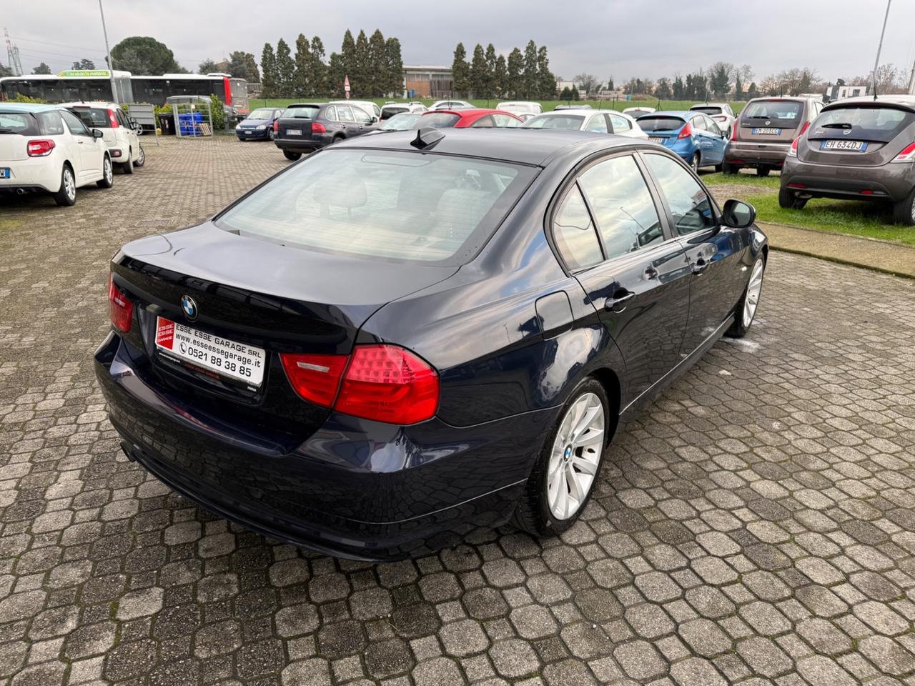 Bmw 320i |UNIPRO|MANUALE