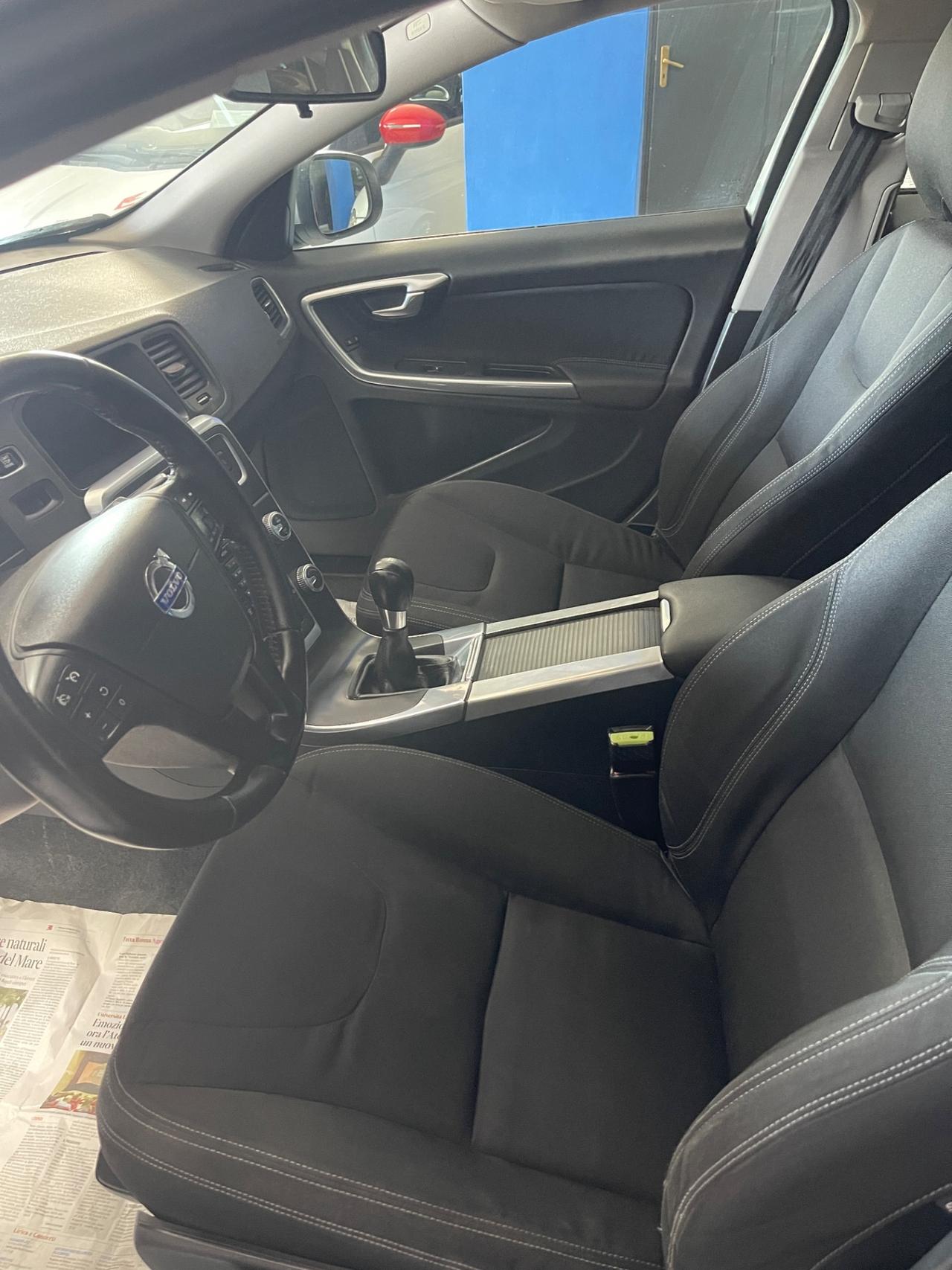 Volvo V60 D2 1.6 Kinetic