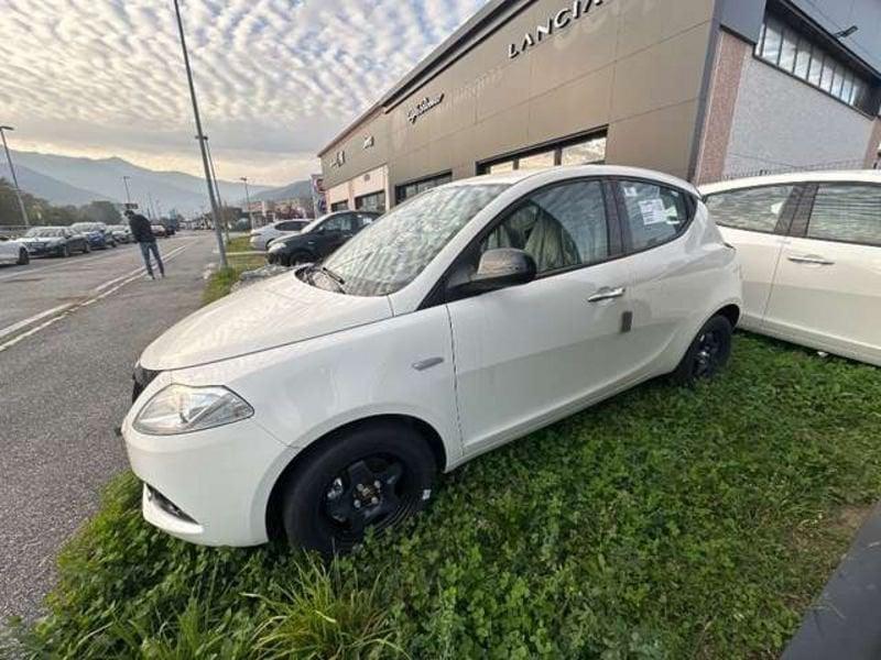 Lancia Ypsilon 1.0 FireFly Hybrid Oro