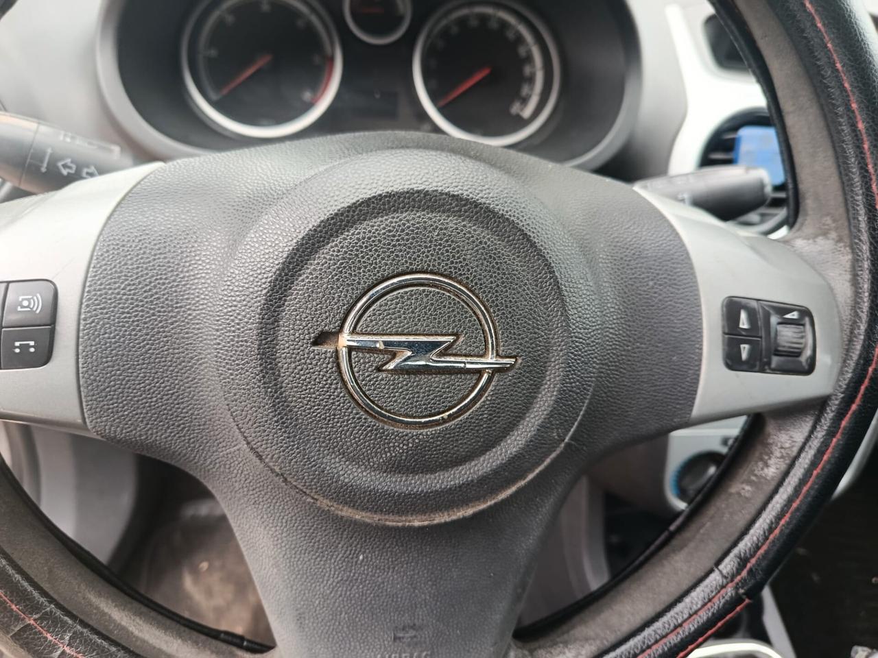 Opel Corsa 1.300 DIESEL 5 porte