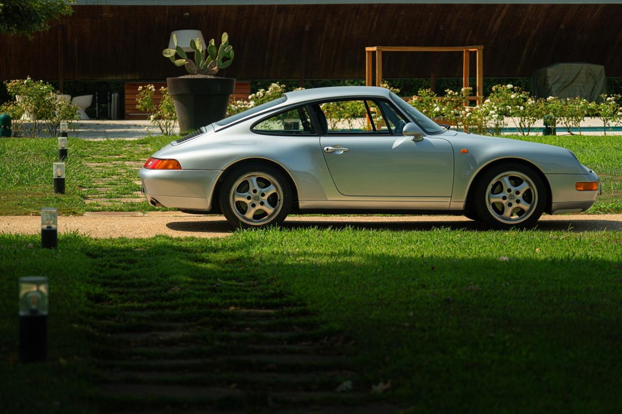 PORSCHE 993 (911) CARRERA 2 TIPTRONIC - RDS01205