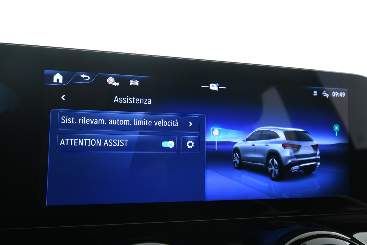 Mercedes-Benz GLA 180 d Advanced auto NEOPATENTATI+CAMERA+LED