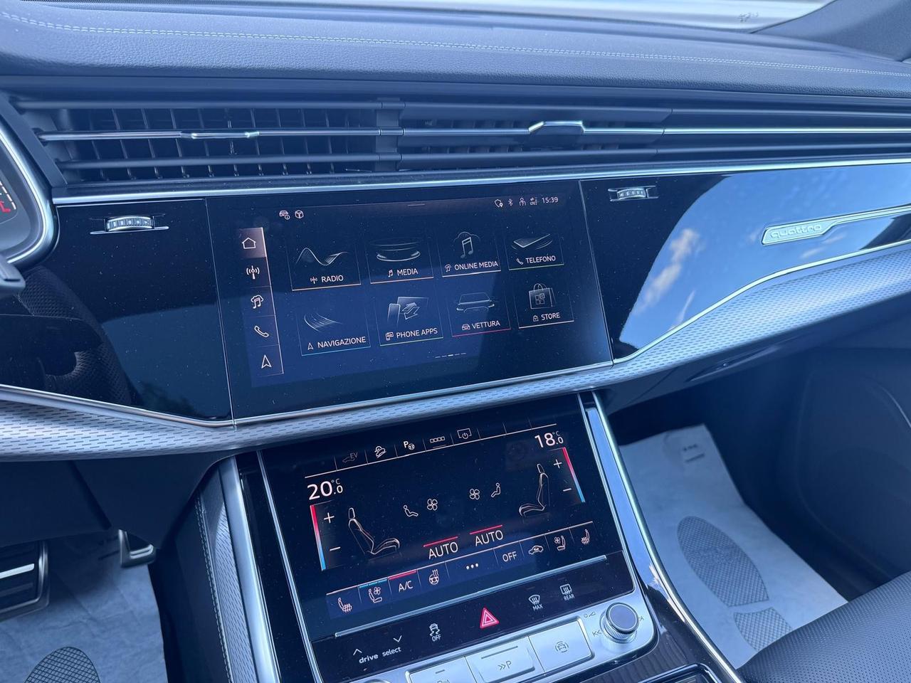 AUDI Q8 55 TFSIe TIPTRONIC QUATTRO S-LINE EDITION
