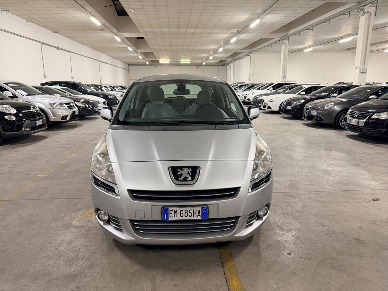 Peugeot 5008 1.6 e-HDi 112CV Stop&Start cambio robotizzato Active