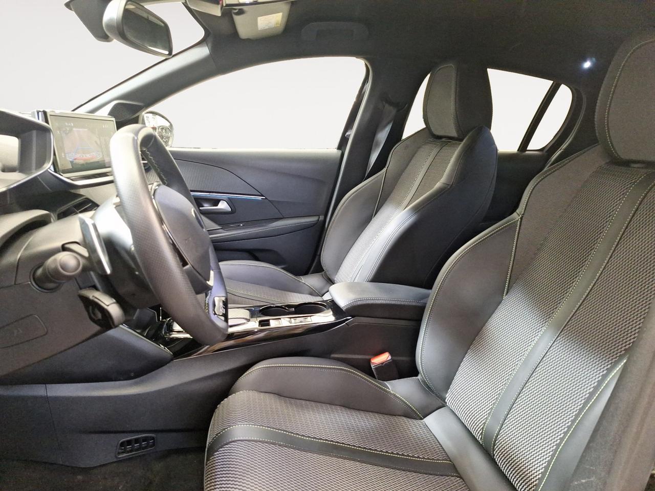 Peugeot 208 1.2 hybrid GT 145cv e-dcs 6