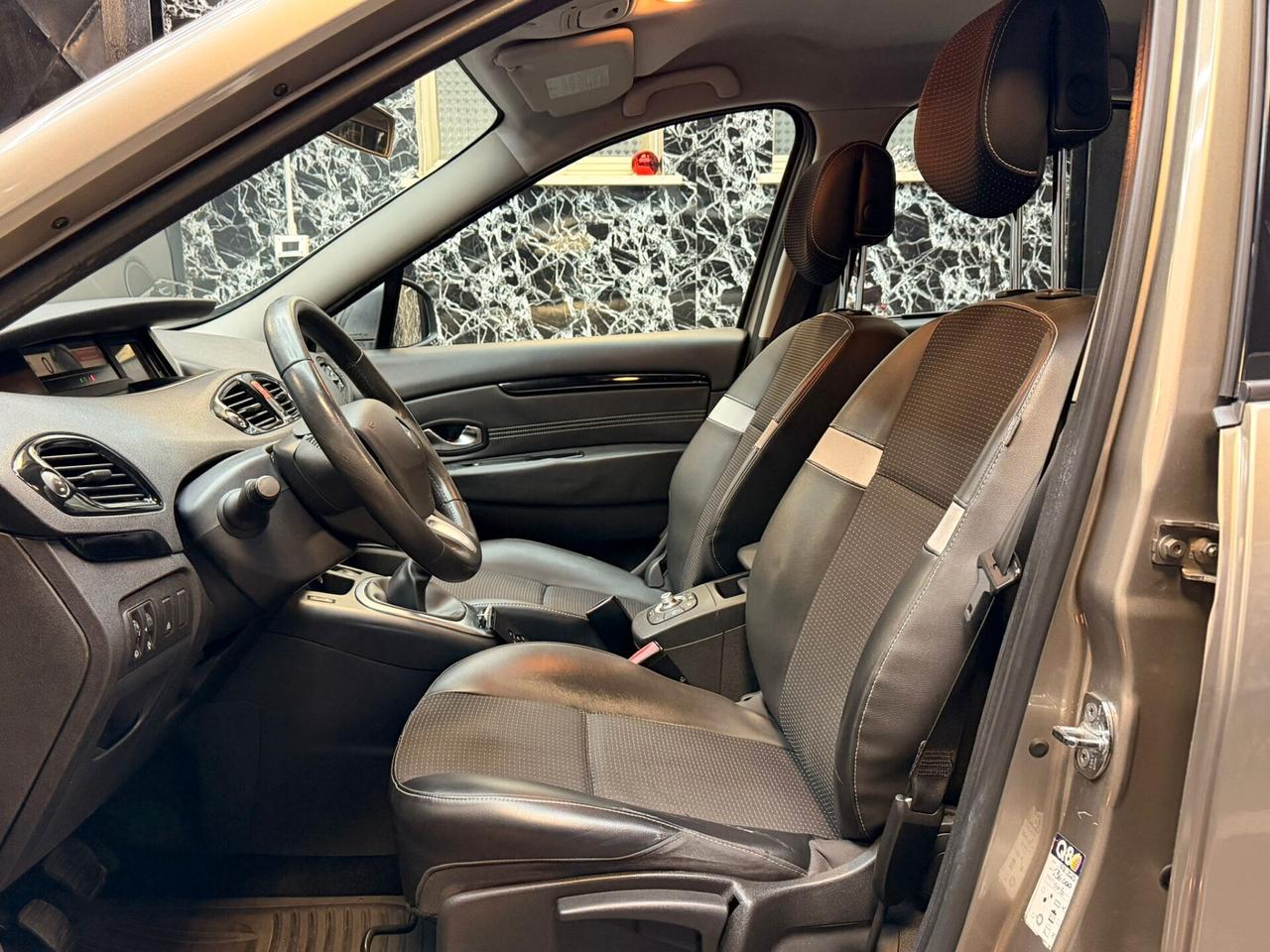 Renault Scenic Scénic X-Mod 1.4 TCe Dynamique