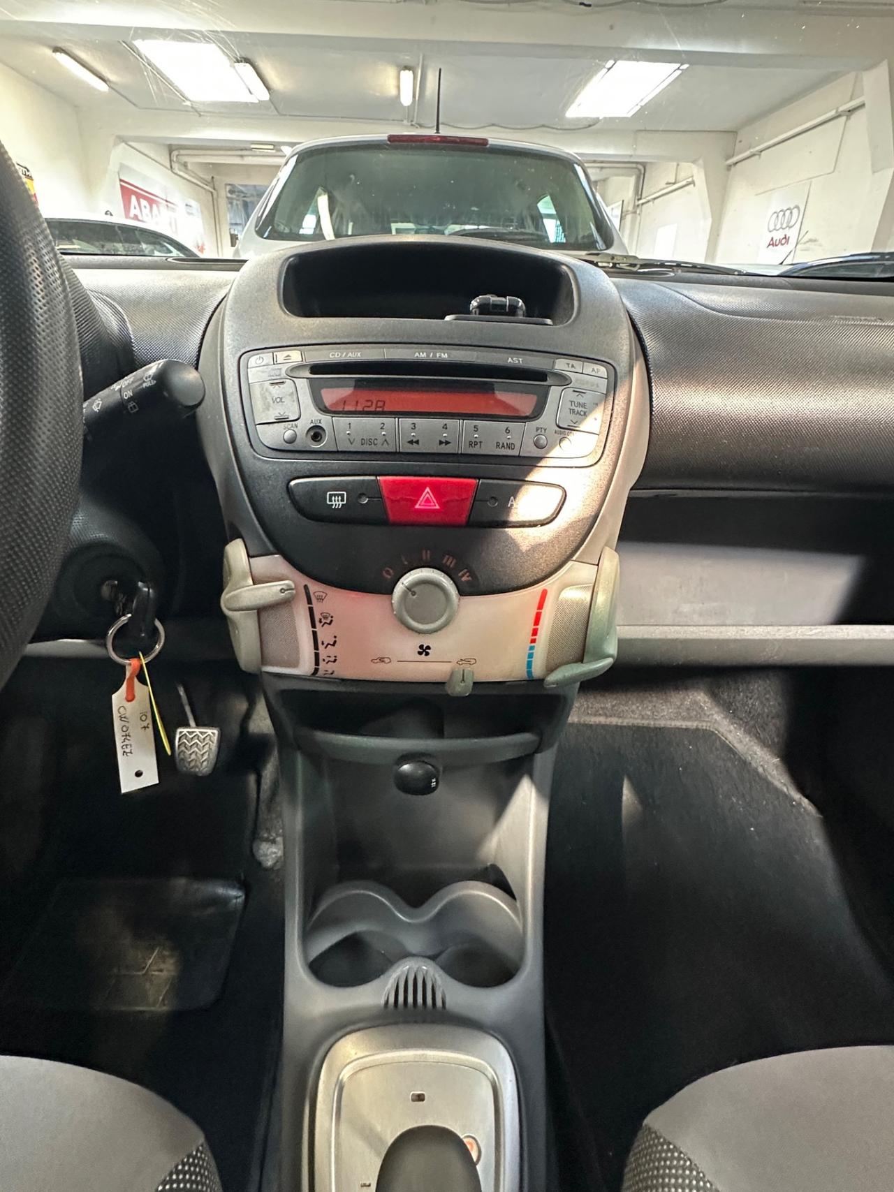 Peugeot 107 1.0 68CV 5p. Plaisir 2Tronic AUTOMATICO