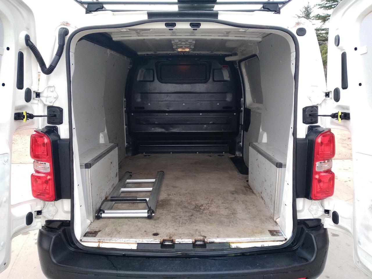 Peugeot Expert BlueHDi 100