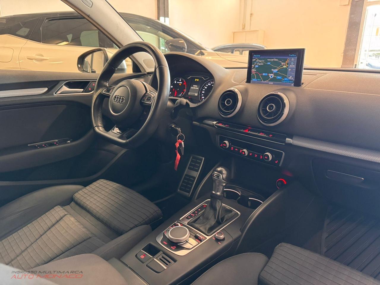 Audi A3 SPB 2.0 TDI 150cv S line 2016 usata