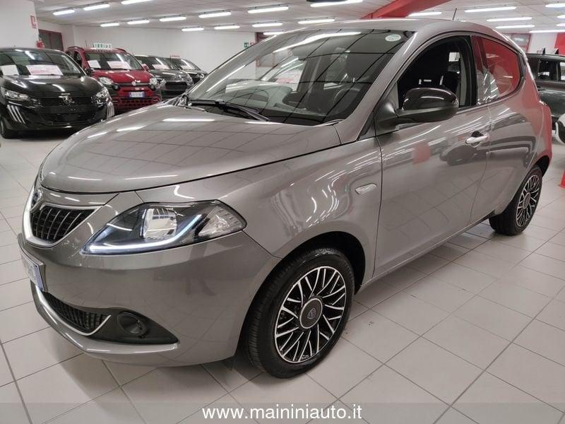 Lancia Ypsilon 1.0 70cv Hybrid 5p Platino + Car Play "SUPER PROMO"