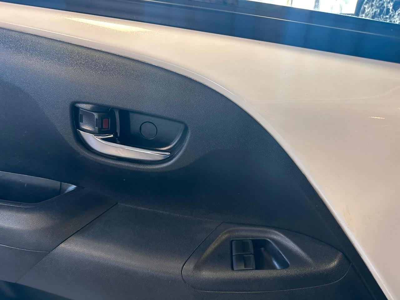 Toyota Aygo 1.0 VVT-i 69 CV 3 porte x-clusiv