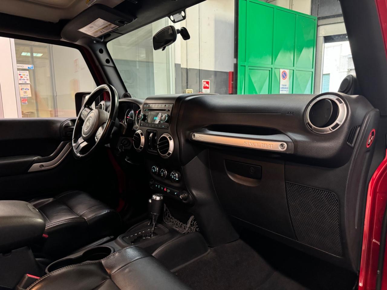 Jeep Wrangler Unlimited 3.8 Sahara 5 porte