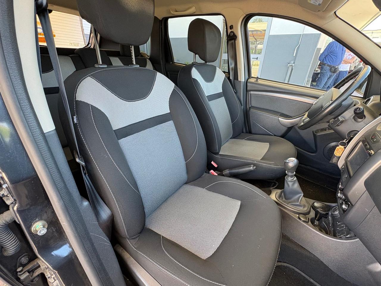 Dacia Duster Serie Limitata Black Shadow 1. #11270