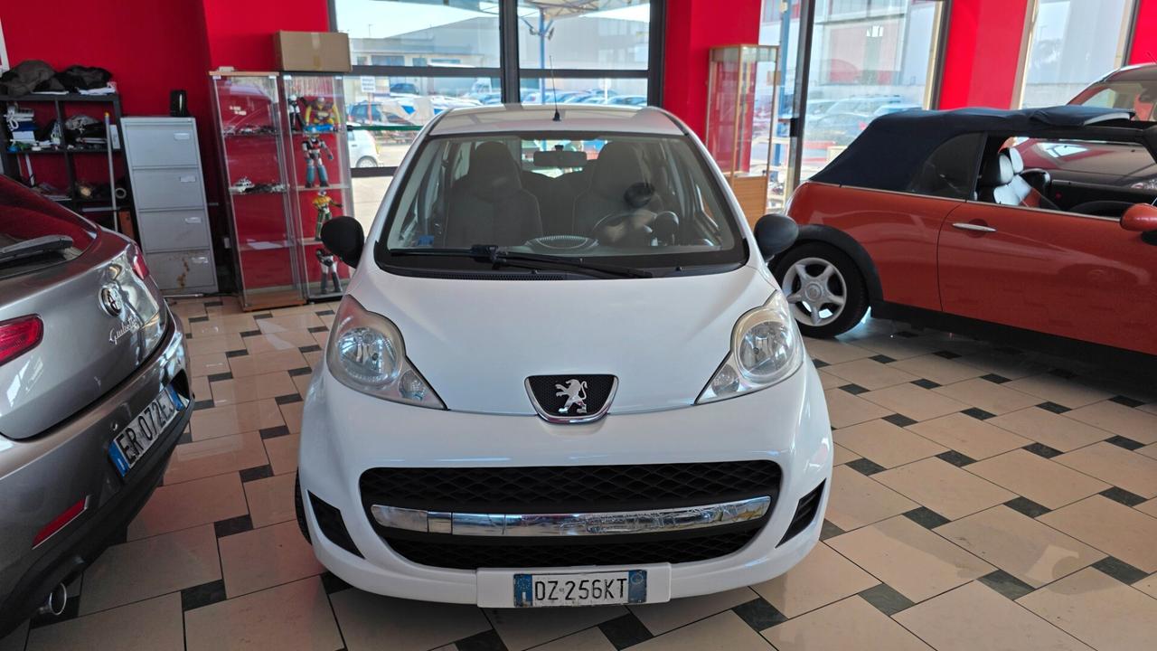 Peugeot 107 1.0 68CV 3p. Sweet Years