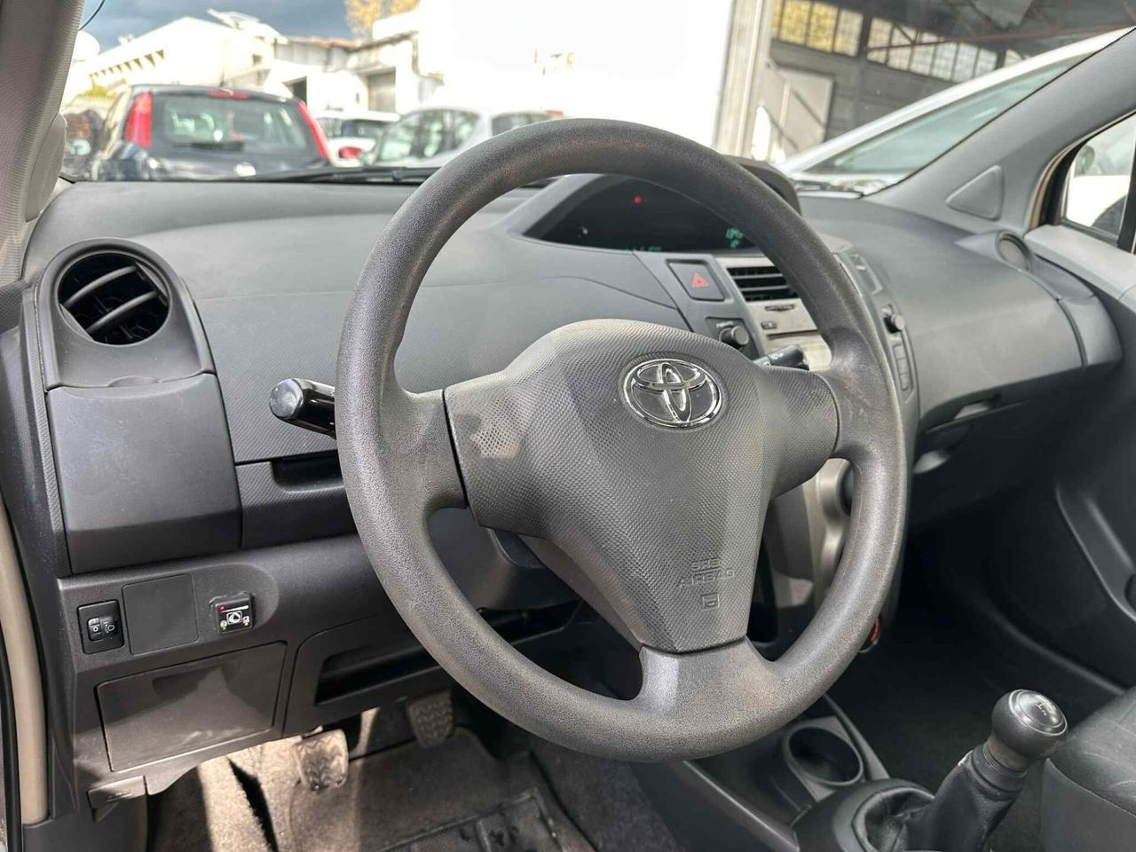 Toyota Yaris 1.0i 16V cat 3 porte Now GPL