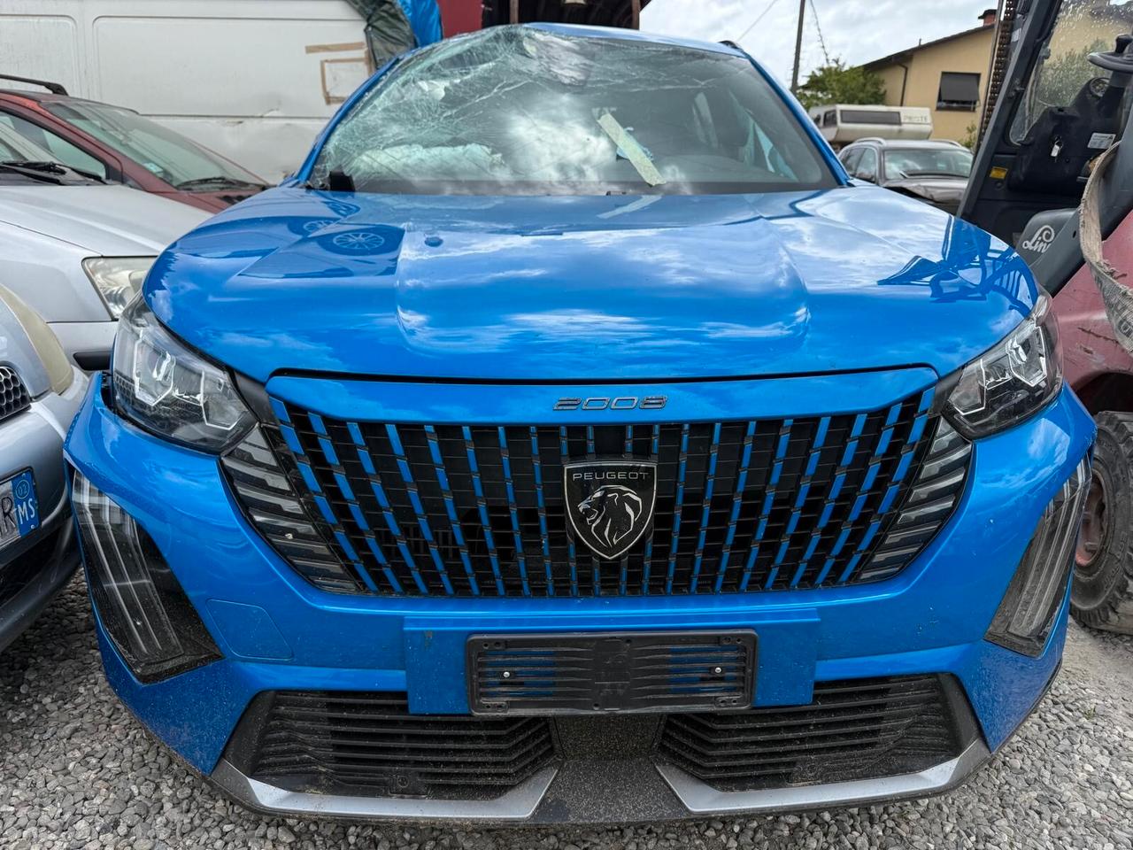Peugeot 2008 PureTech 100 S&S Allure incidentata