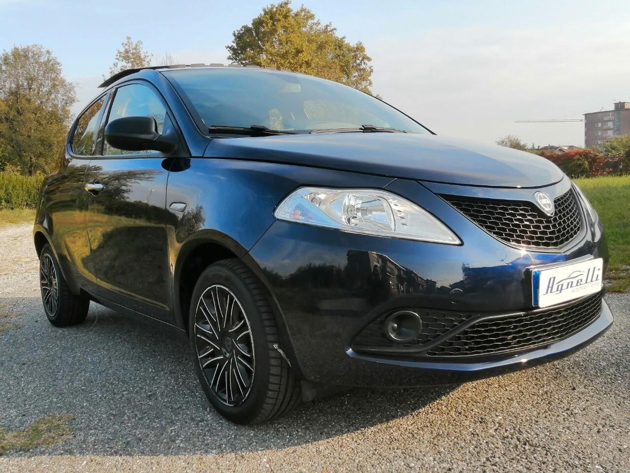 Lancia Ypsilon 1.2 69 CV 5 porte GPL Ecochic Gold Idonea Neopatentati