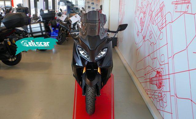 YAMAHA T-Max 560 TECH MAX Scarico Akrapovic