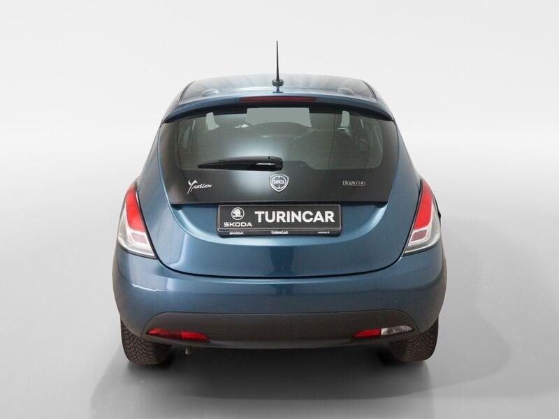 Lancia Ypsilon 1.0 FireFly 5 porte S&S Hybrid Silver