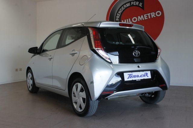 TOYOTA Aygo 1.0 VVT-i 69 CV 5 porte x-play Nazionale