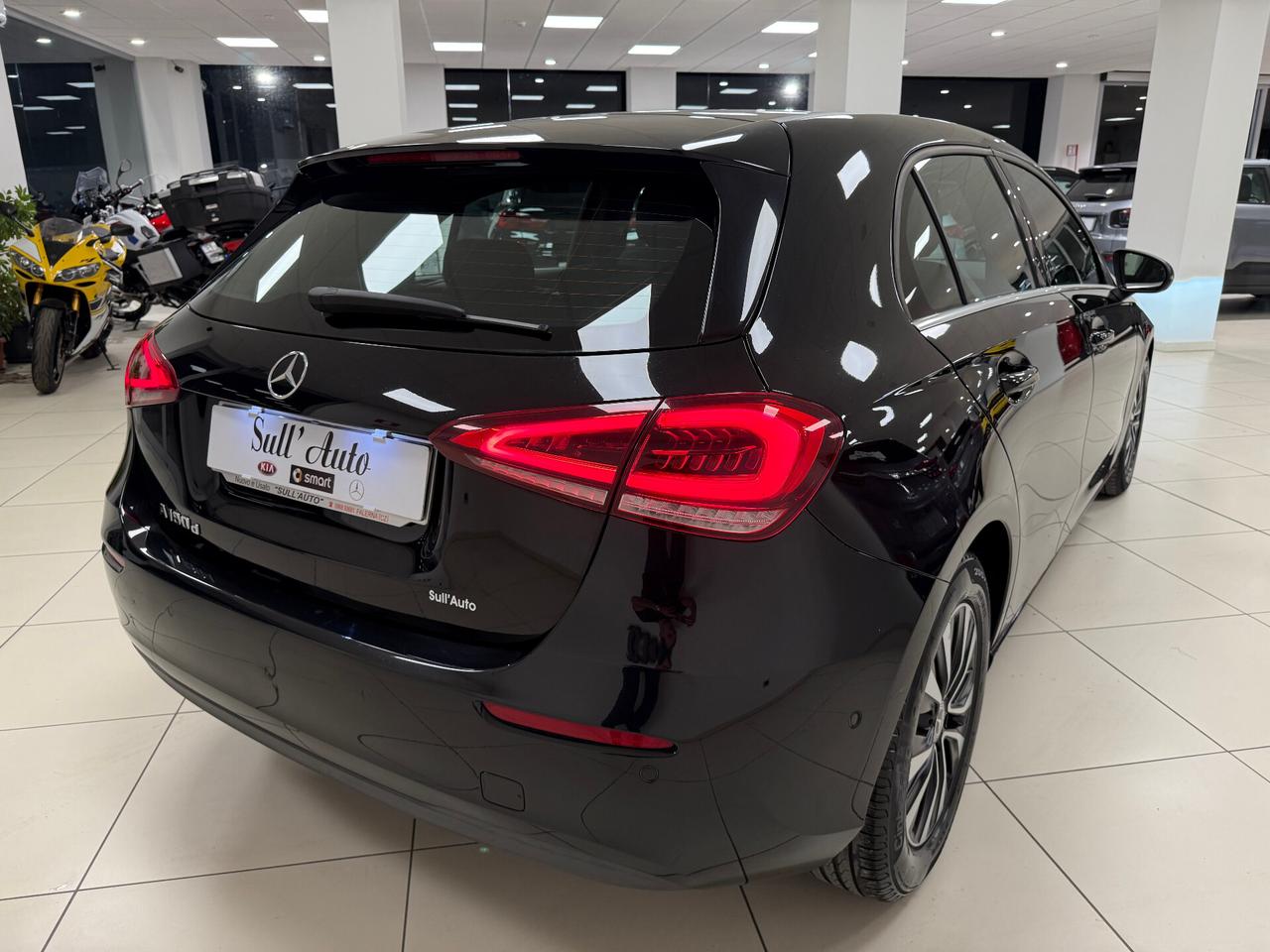 Mercedes-benz A 180 d Business 116CV - 2021