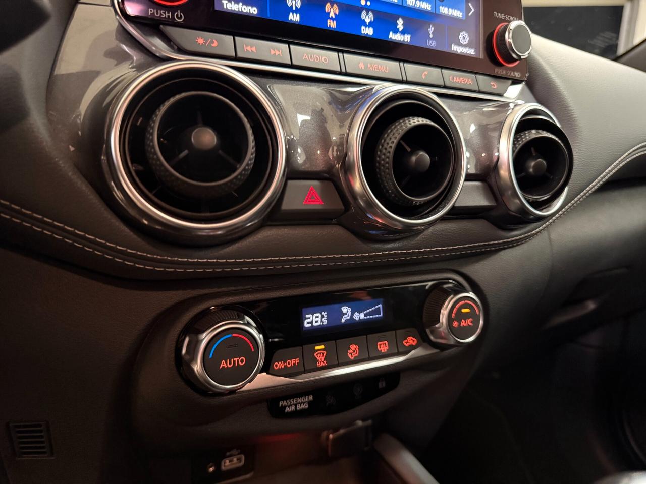 Nissan Juke 1.0 DIG-T 114 CV N-CONNECTA