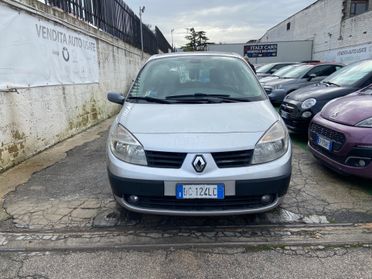 Renault Scenic Scénic 1.9 dCi/130CV Dynamique