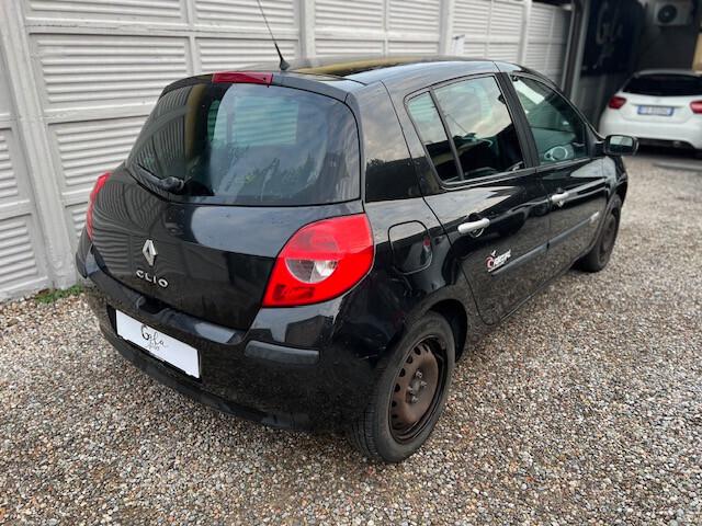 Renault Clio Storia 1.2 16V 5 porte GPL Dynamique