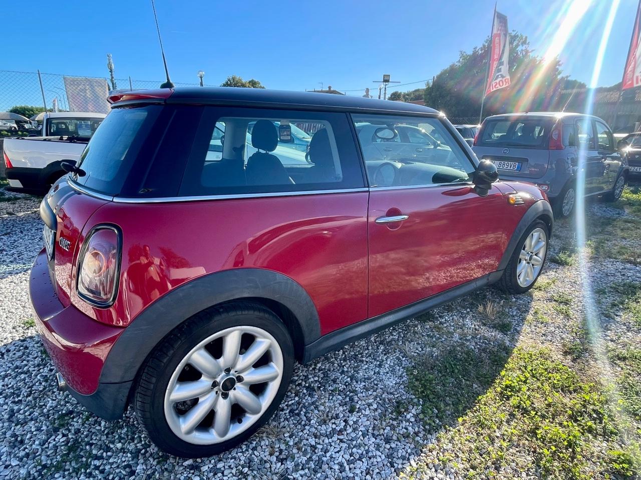 Mini 1.4 16V One Chili