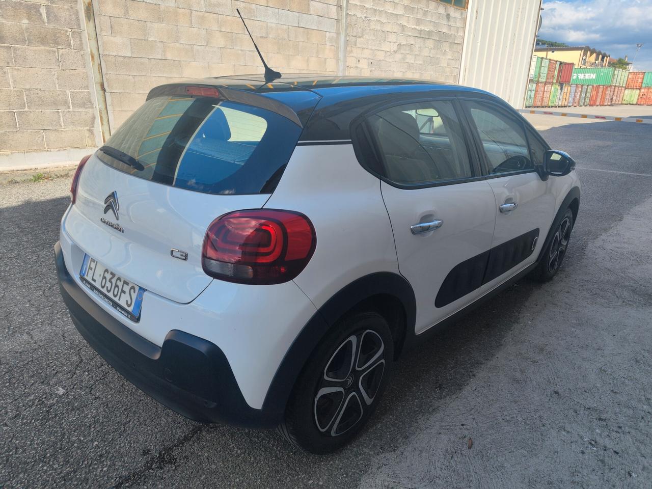 Citroen C3 PureTech 82 SCHINE solo 100 mkm