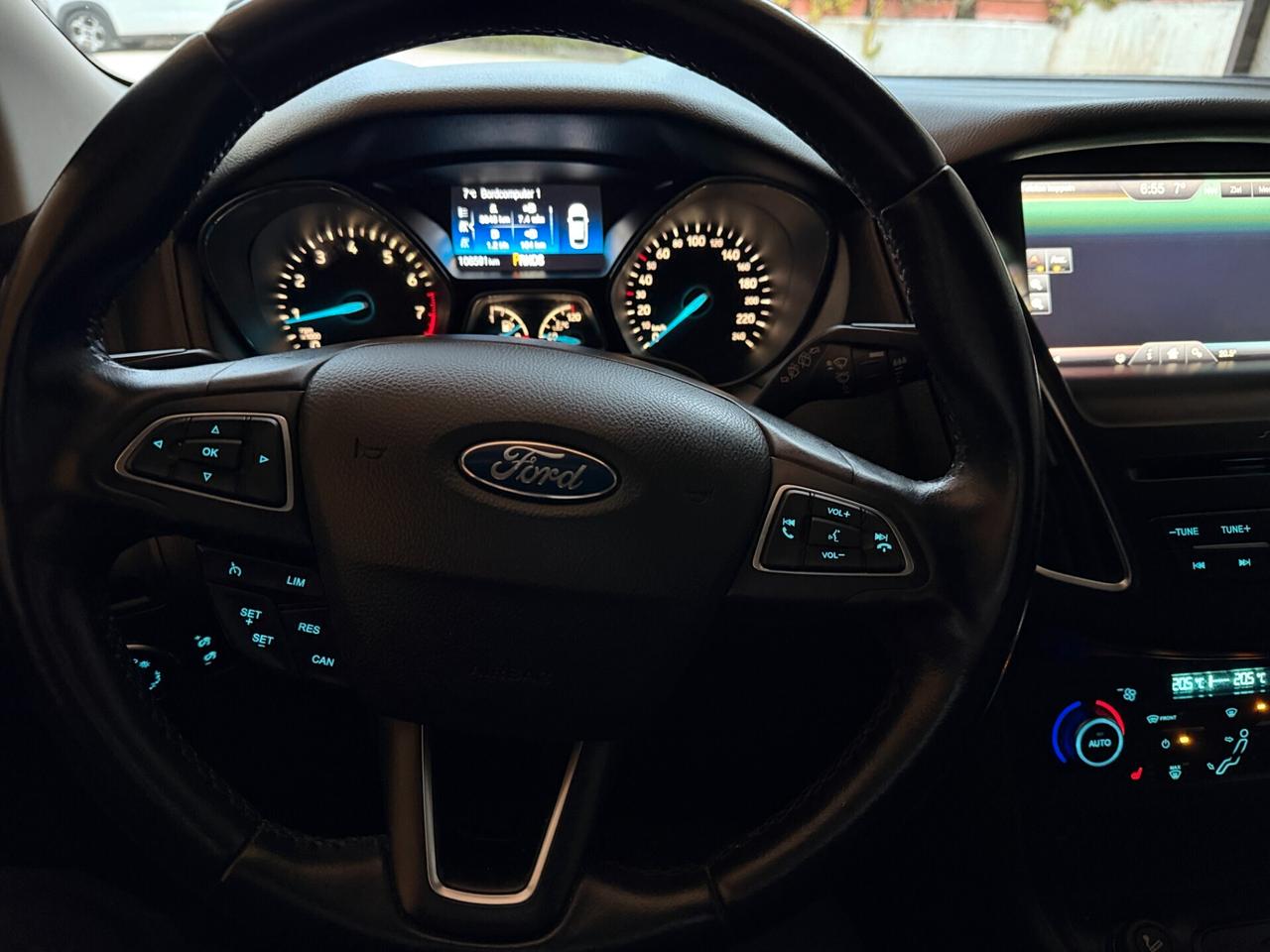 Ford Focus SW 1.0 Eco Boost 125 CV Cambio Automatico.