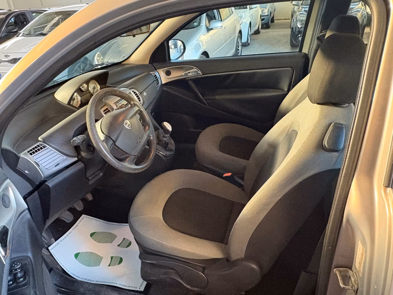 Lancia Ypsilon 1.2 Argento