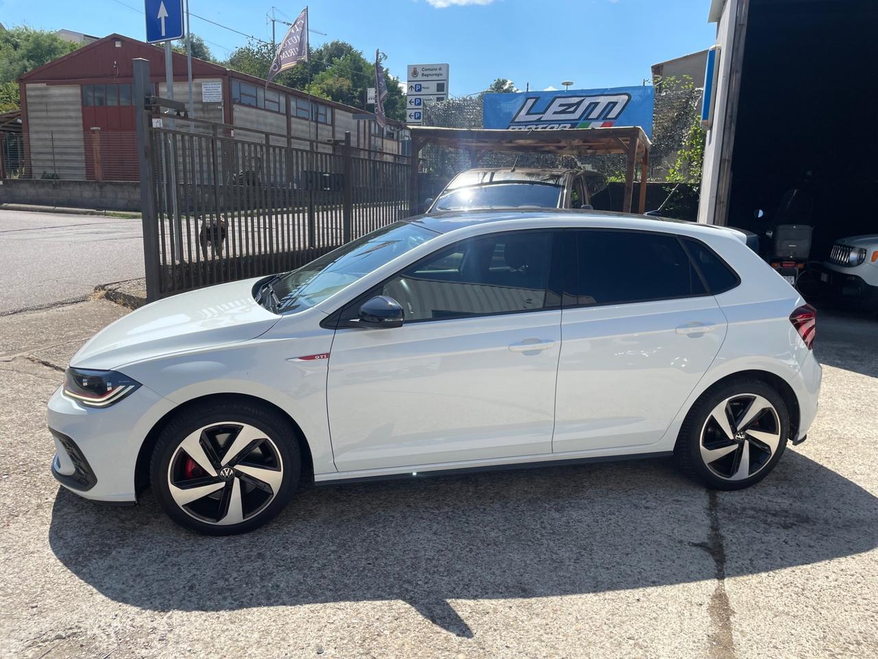 Volkswagen Polo 2.0 TSI DSG GTI