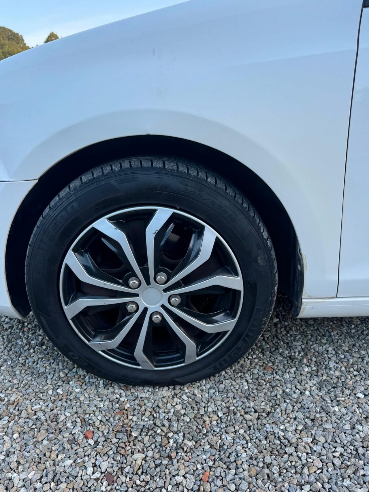 Volkswagen Golf 1.6 TDI DPF 5p. Comfortline