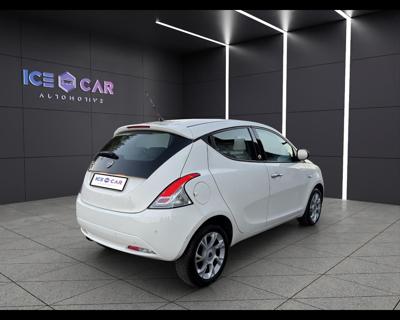 LANCIA Ypsilon 3ª serie - Ypsilon 1.2 69 CV 5 porte GPL Ecochic Elefantino Blu