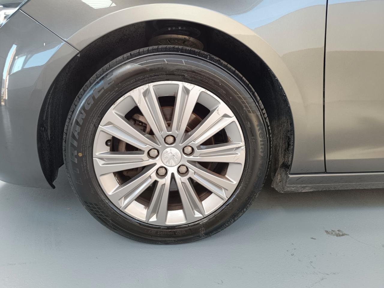 Peugeot 308 BlueHDi 130 S&S SW Active Business
