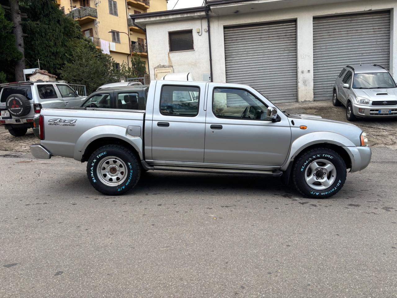 Nissan Navara 2500 turbo diesel 133cv