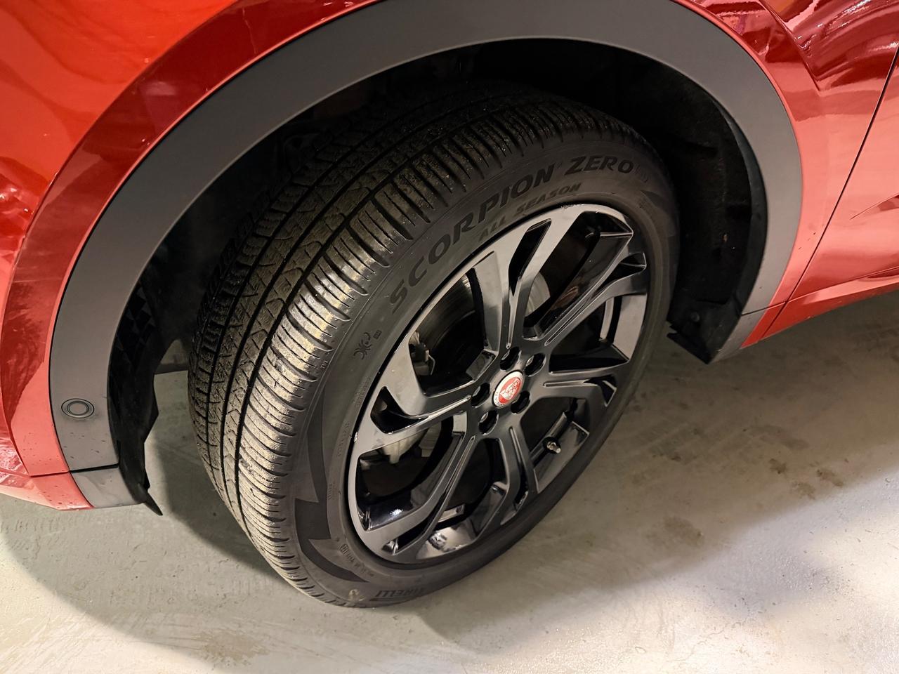 Jaguar E-Pace 2.0D 180 CV AWD First edition