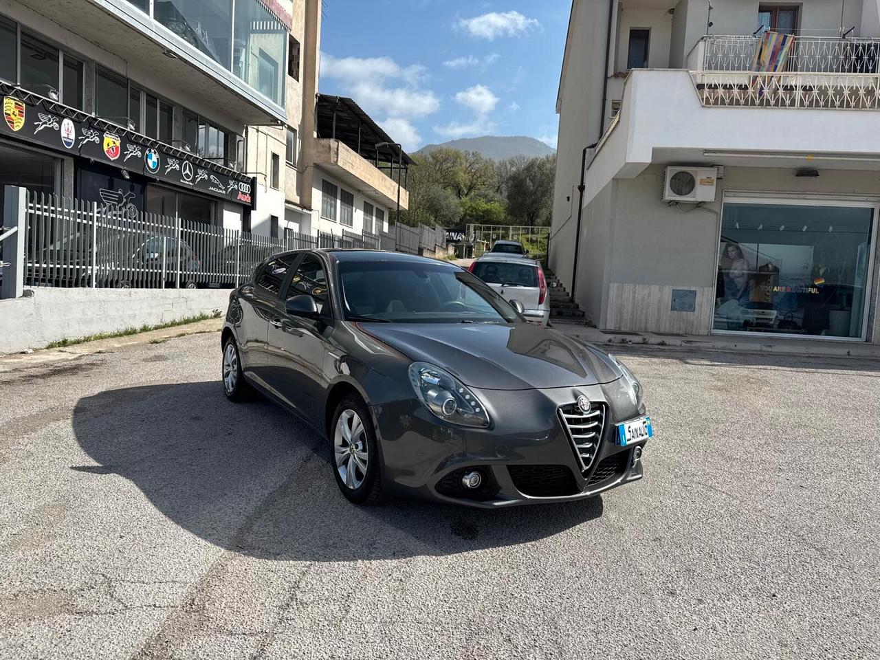 Alfa Romeo Giulietta 1.6 JTDm 105 CV Distinctive garanzia