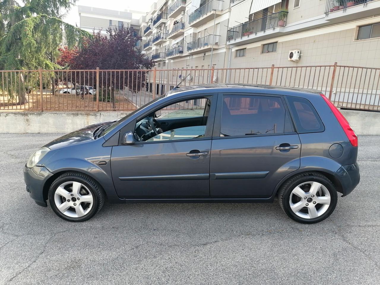 Ford Fiesta 1.4 TDCi 70cv 5p. 2008