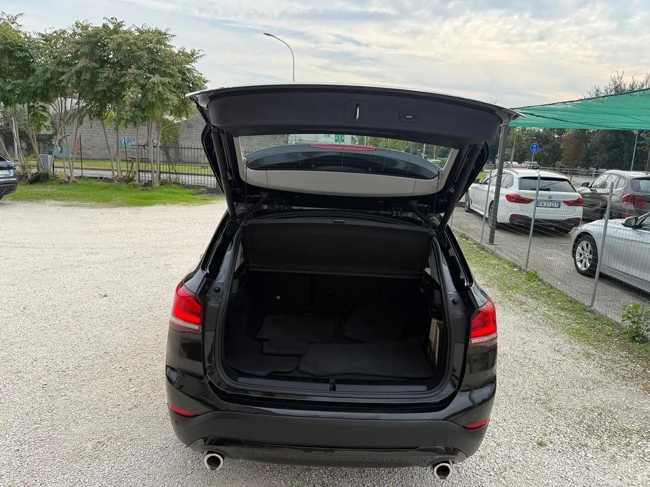 Bmw X1 sdrive18d xLine Restyling+Led+Navi Euro6d