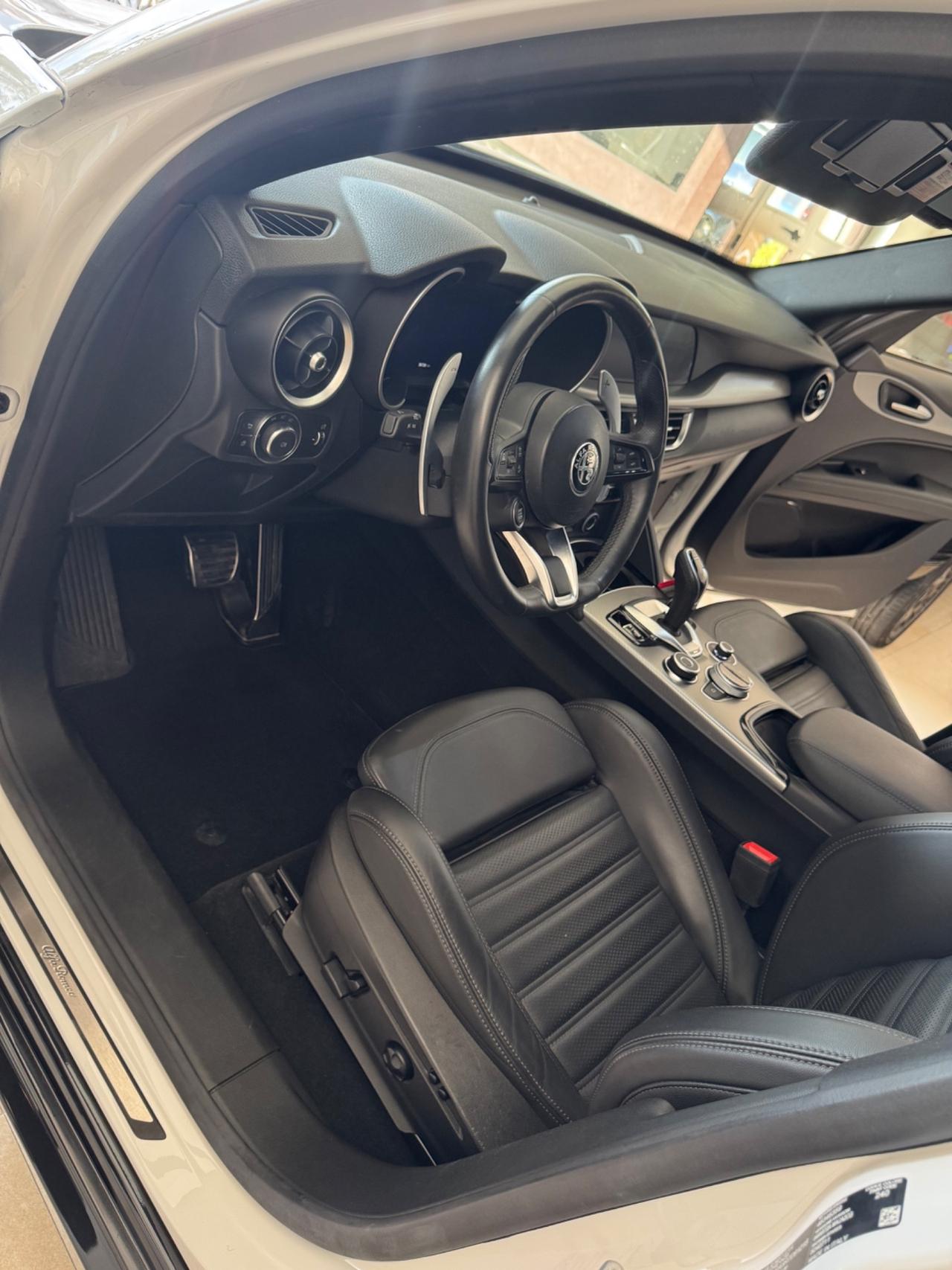 Alfa Romeo Stelvio 2.2 Turbodiesel 210 CV AT8 Q4 Veloce
