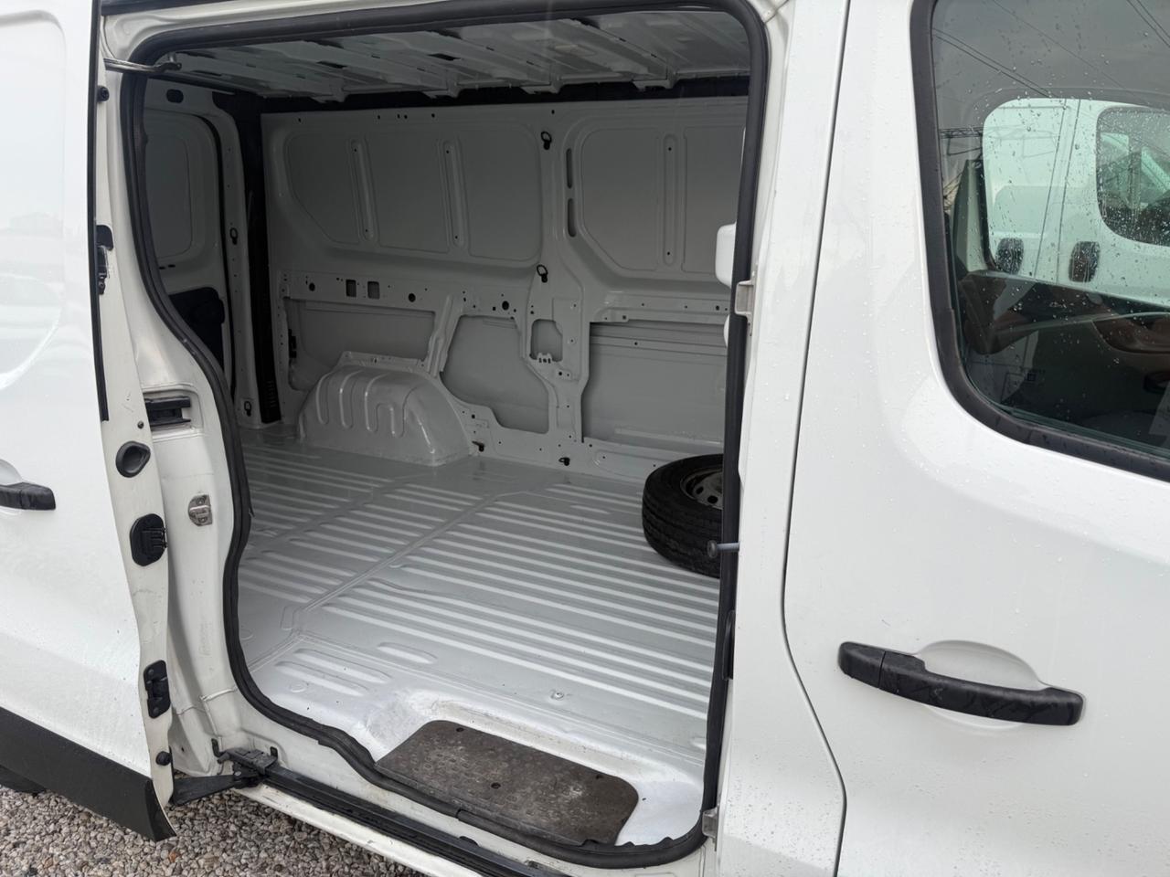 Renault Trafic T29 1.6 dCi Passo Lungo 115CV Iva Compresa