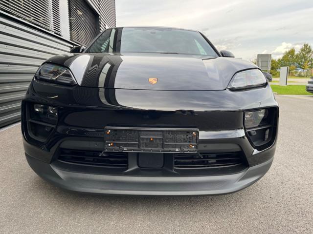 PORSCHE Macan Ev 4